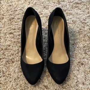 Lauren Conrad suede pumps